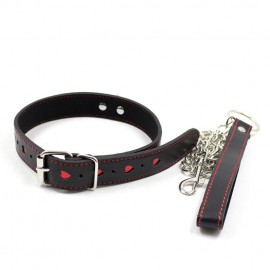 Collier et laisse simili cuir noir et coeurs rouges